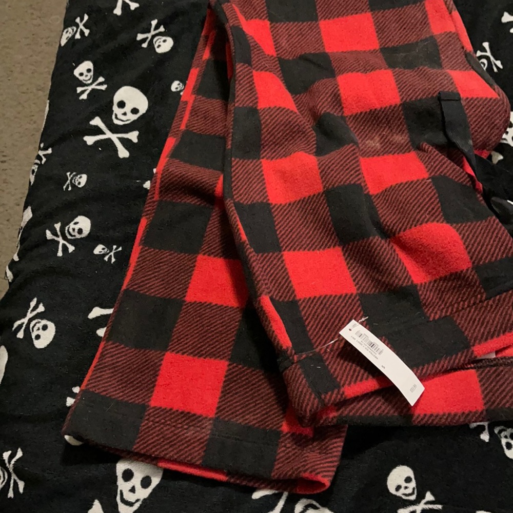 Old Navy fleece PJ’s red and black